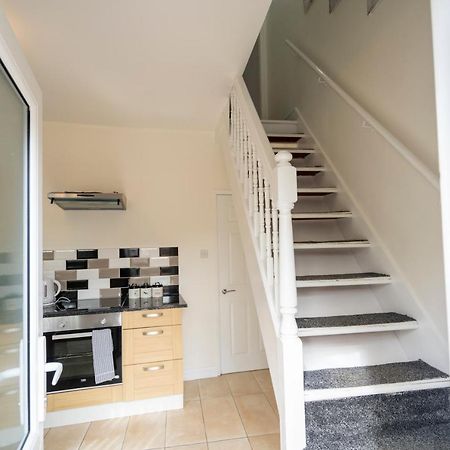 Entire House-Merseyside-Liverpool Μπίρκενχεντ Εξωτερικό φωτογραφία
